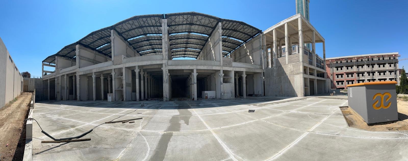 Kiray İnşaat tarafından tamamlanmış modern zemin uygulaması - Perdahlı beton zemin örneği